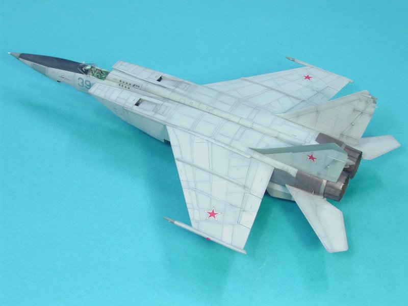MIG 25 RBT © Davide Bellucci - Click to Enlarge