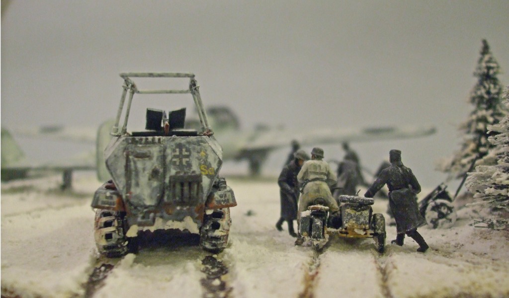 Focke-Wulf Fw-189 & Semicingolato SdKfz 251 © Cristiano Montagnani - Click to magnify/shrink Semicingolato SdKfz 251