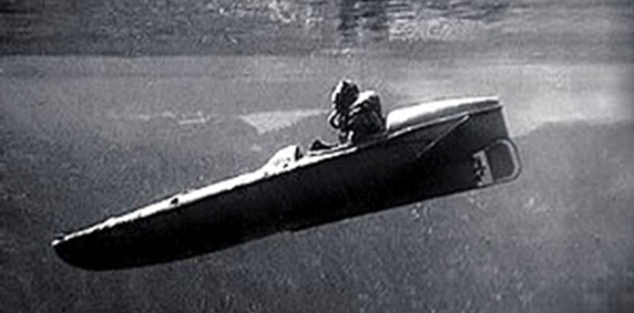 Canoa sommergibile motorizzata "Sleeping Beauty"