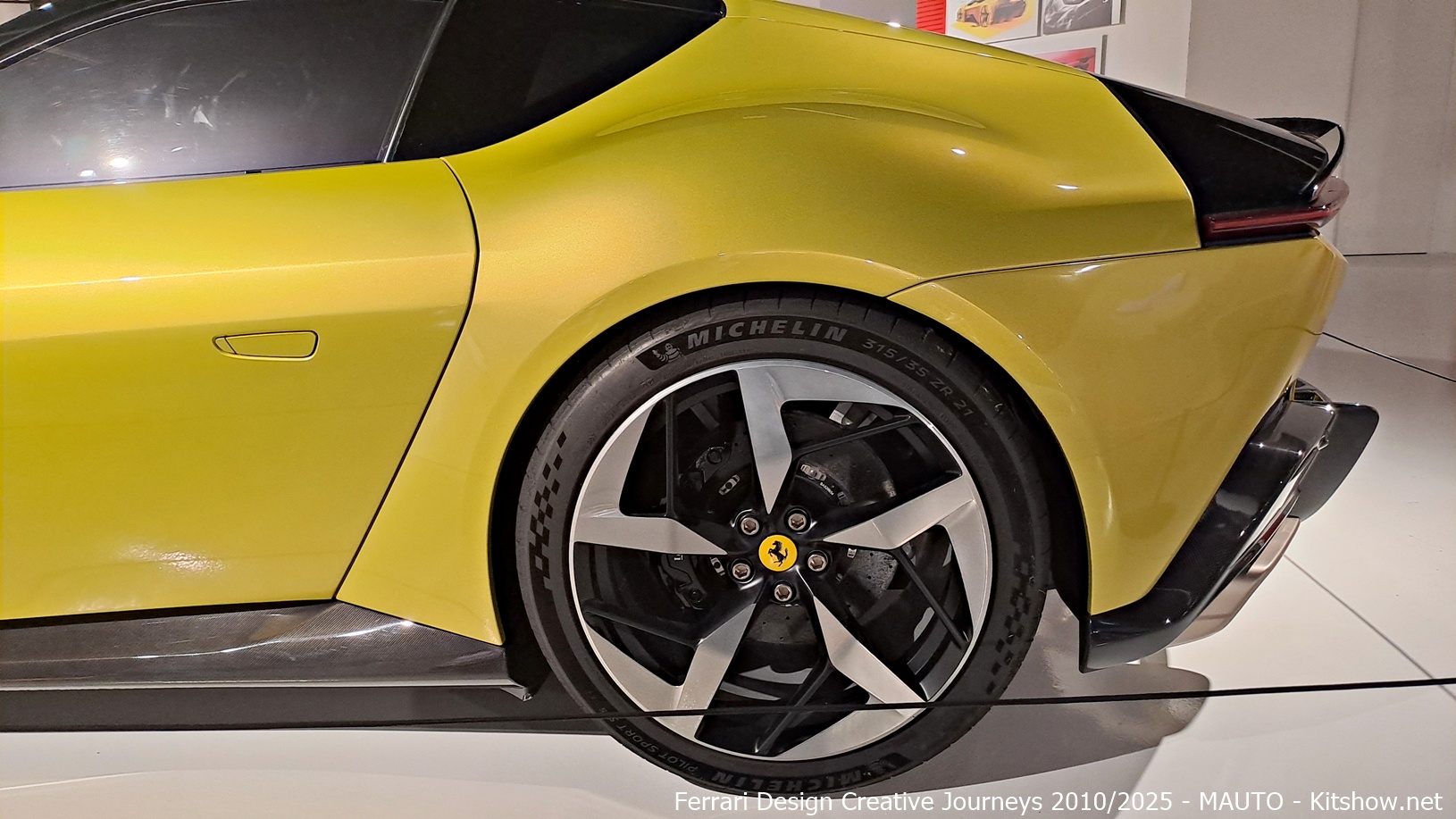 Ferrari 12Cilindri - Click to magnify/shrink