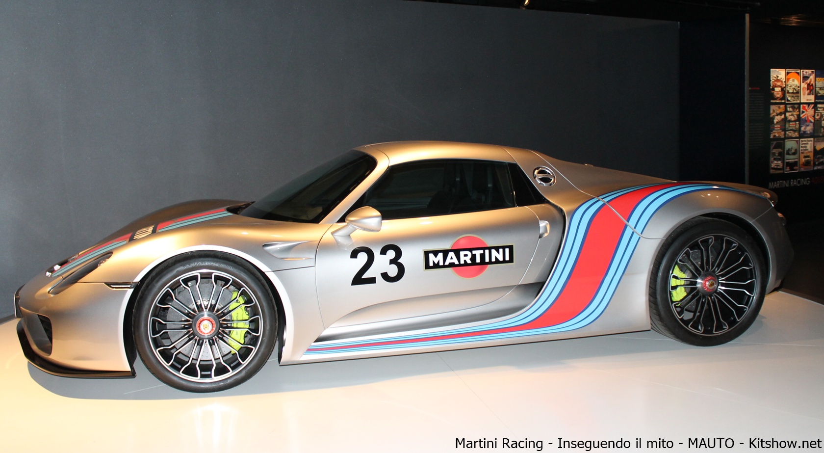 Porsche 918 Spider - Martini Racing - Inseguendo il Mito - Click to magnify/shrink