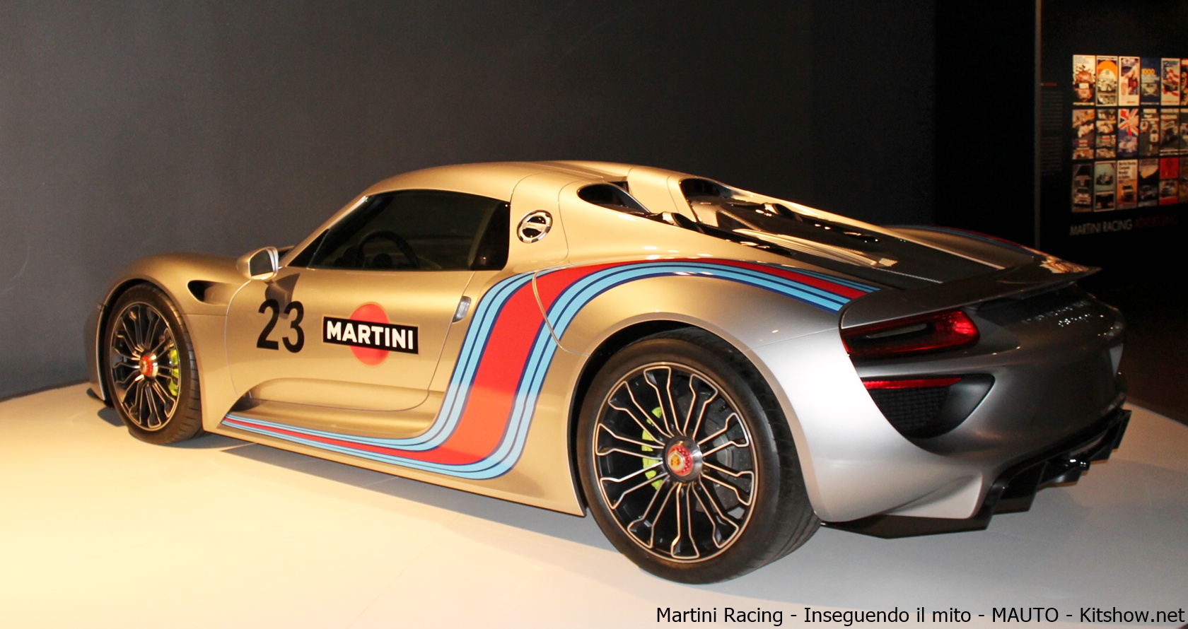Porsche 918 Spider - Martini Racing - Inseguendo il Mito - Click to magnify/shrink