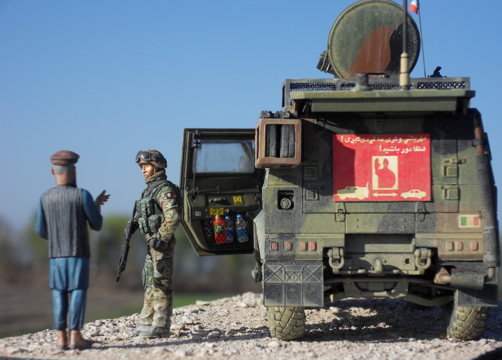 Iveco Lince © Pietro Ballarini - Click to magnify/shrink