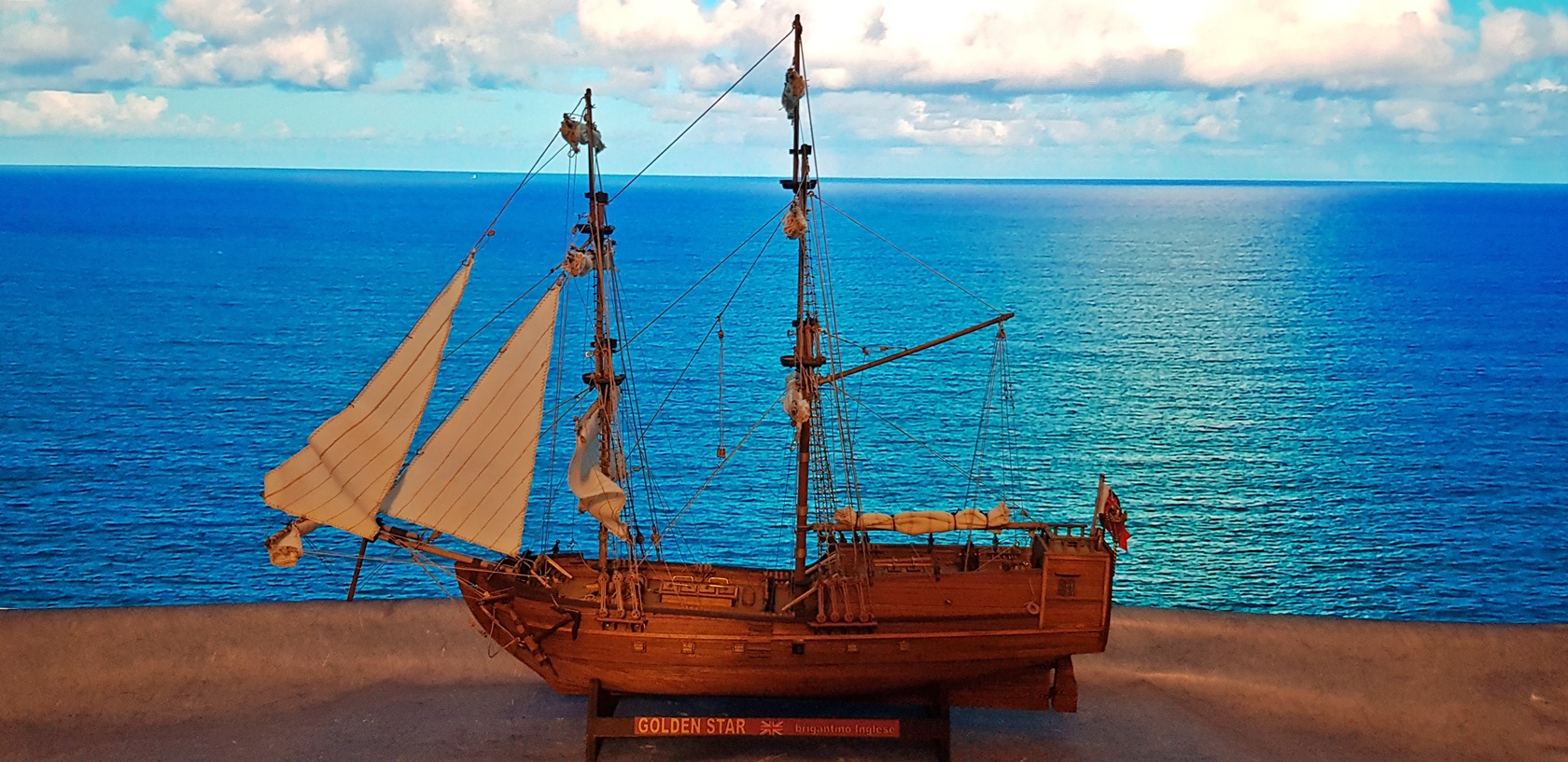 Santísima Trinidad © Sergio Colombo - Click to magnify/shrink