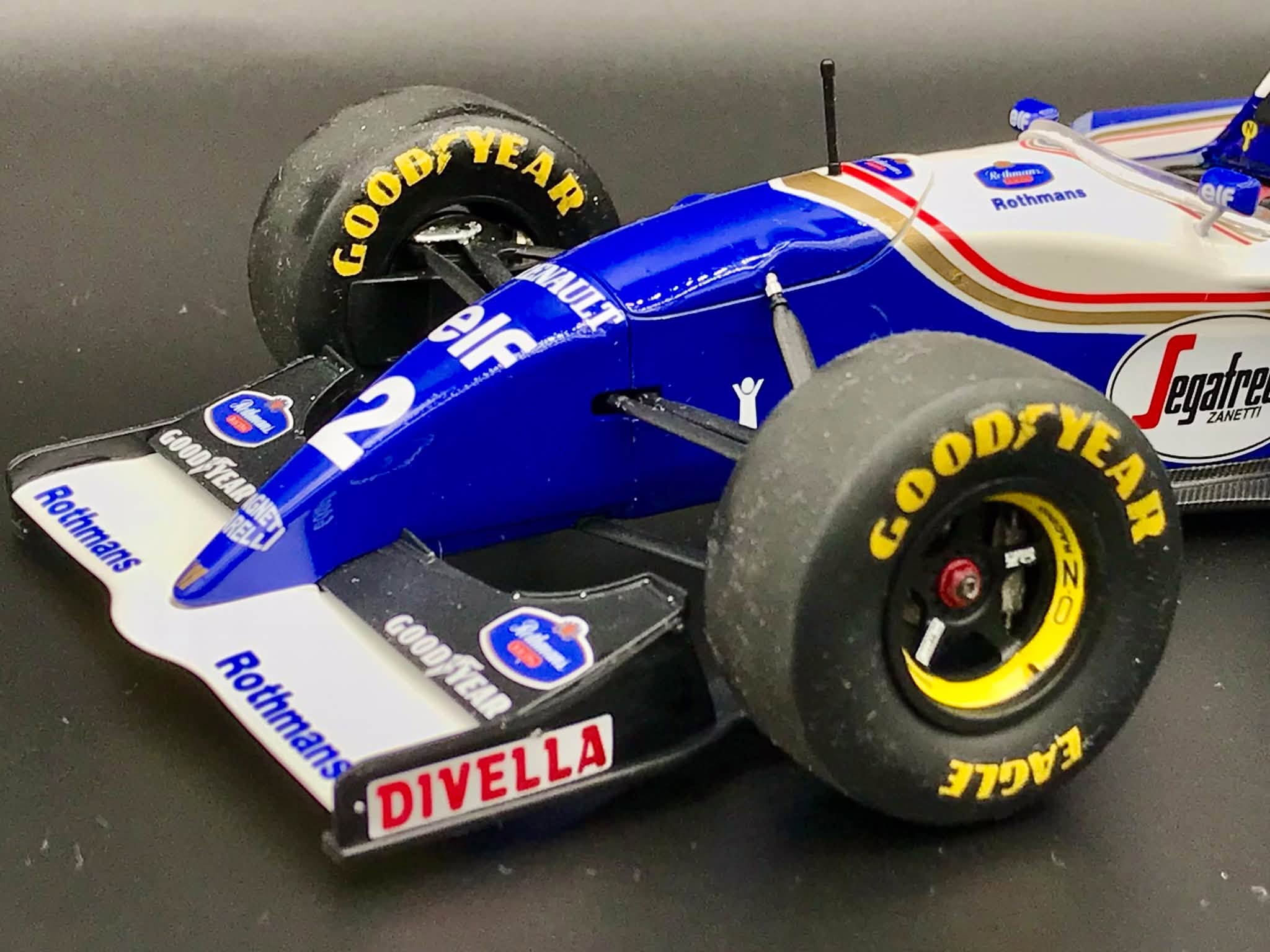 Williams FW16 - 1994 © Manuel Maverick - Click to magnify/shrink